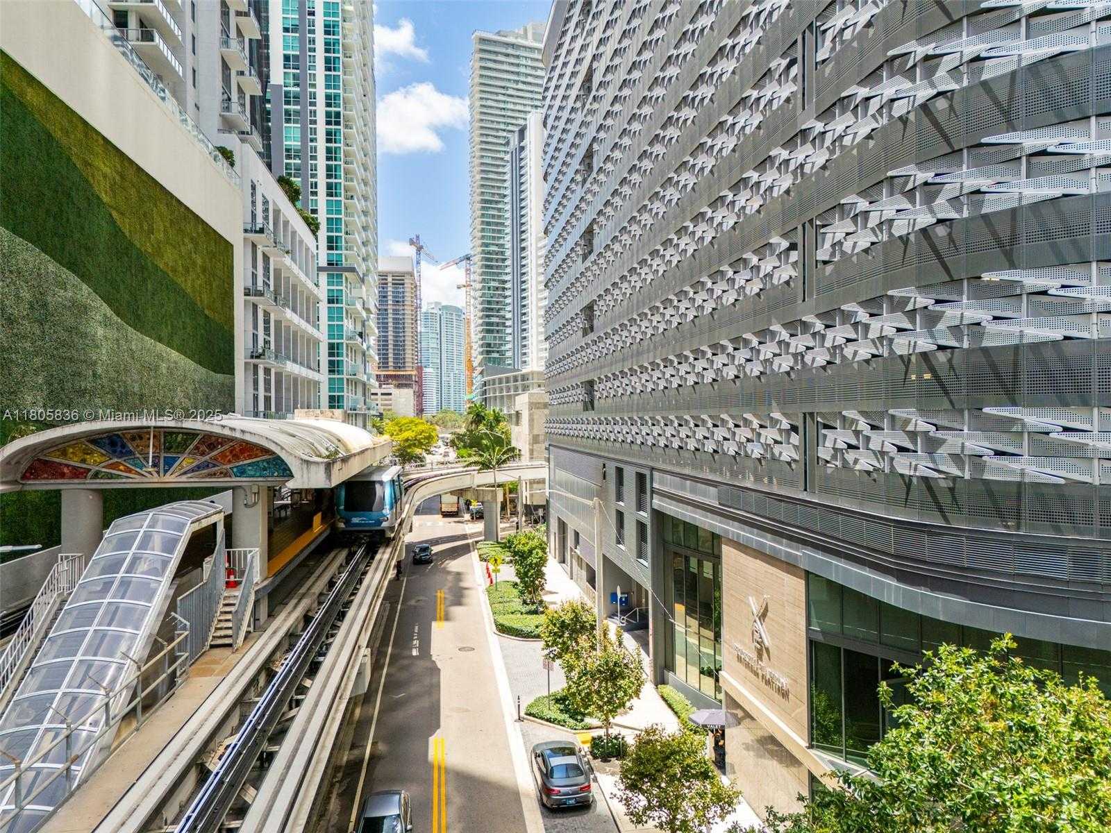 Small Image of 1000 BRICKELL PLAZA #2709, Miami Number 40