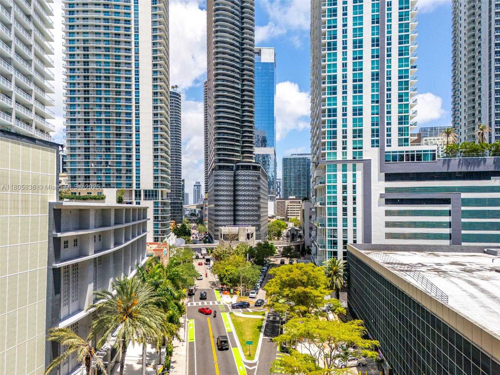 Small Image of 1000 BRICKELL PLAZA #2709, Miami Number 41