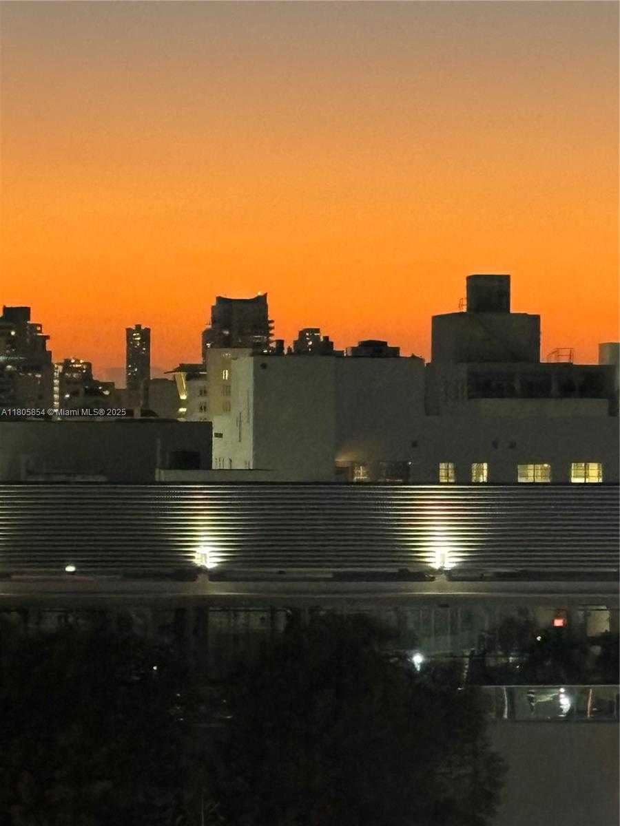 Small Image of 1621 COLLINS AVE #807, Miami Beach Number 10