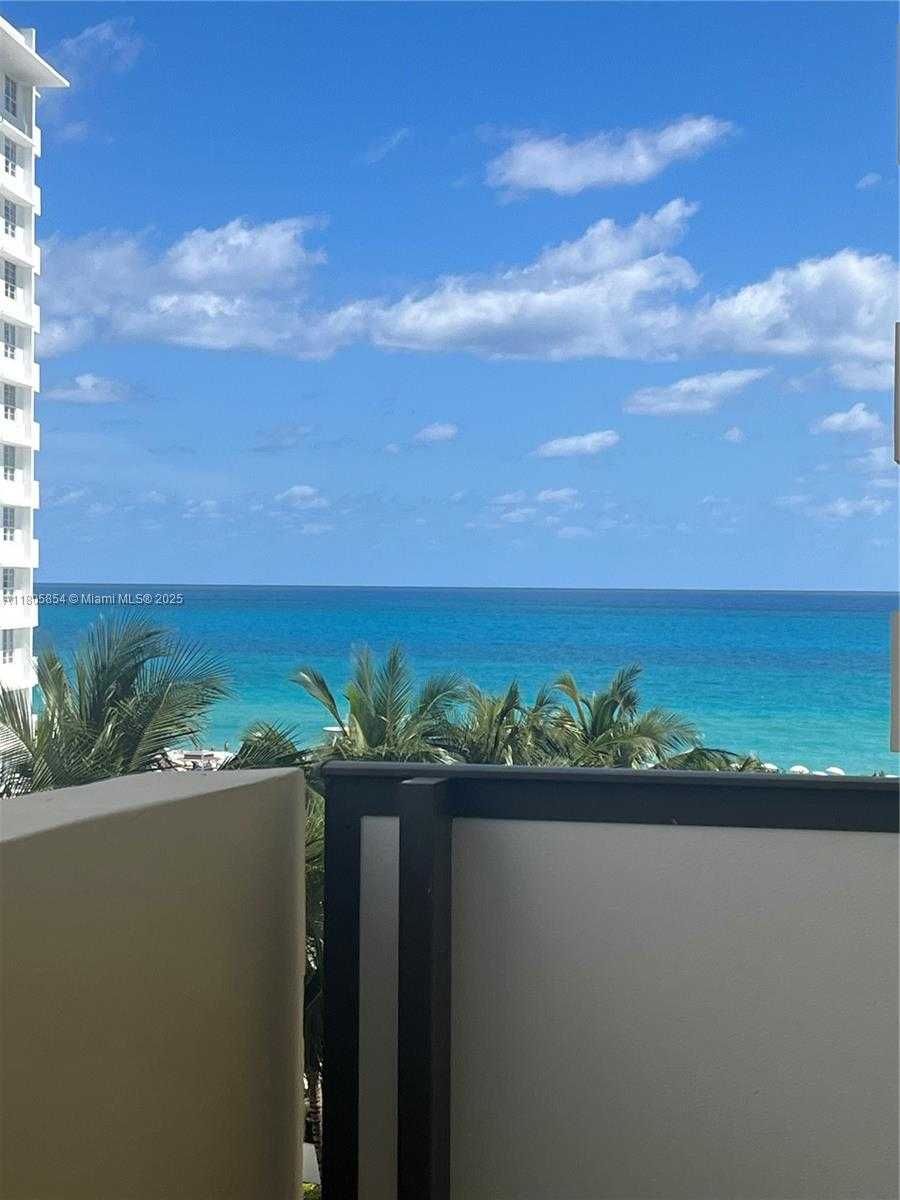 Small Image of 1621 COLLINS AVE #807, Miami Beach Number 9