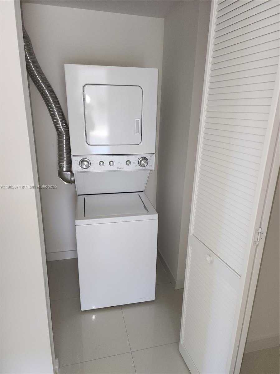 Small Image of 7661 NORTH WEST 107TH AVE #507, Doral Number 13