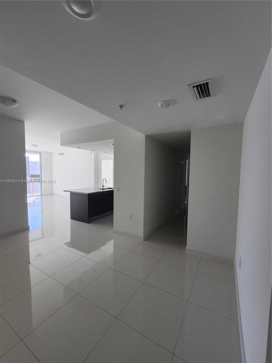 Small Image of 7661 NORTH WEST 107TH AVE #507, Doral Number 14