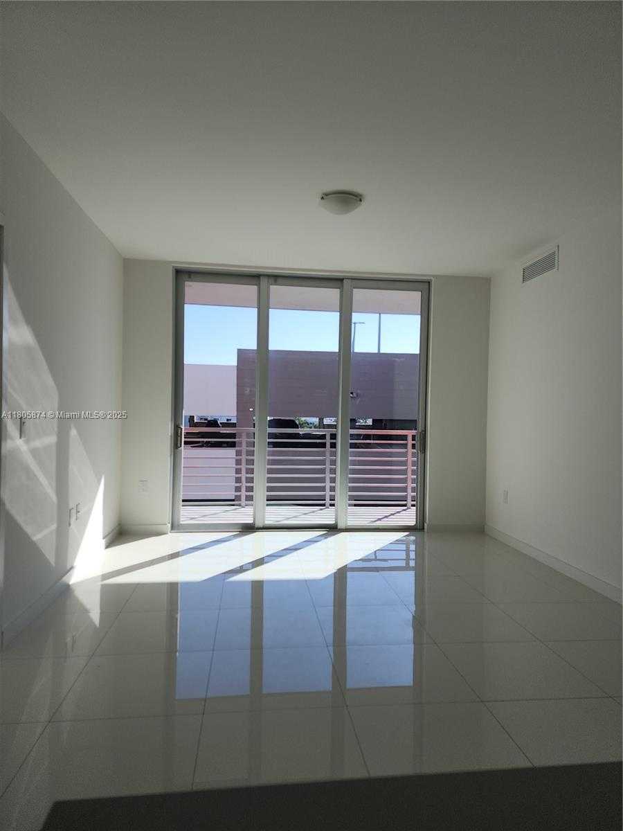 Small Image of 7661 NORTH WEST 107TH AVE #507, Doral Number 18