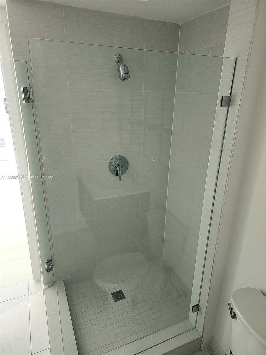 Small Image of 7661 NORTH WEST 107TH AVE #507, Doral Number 24
