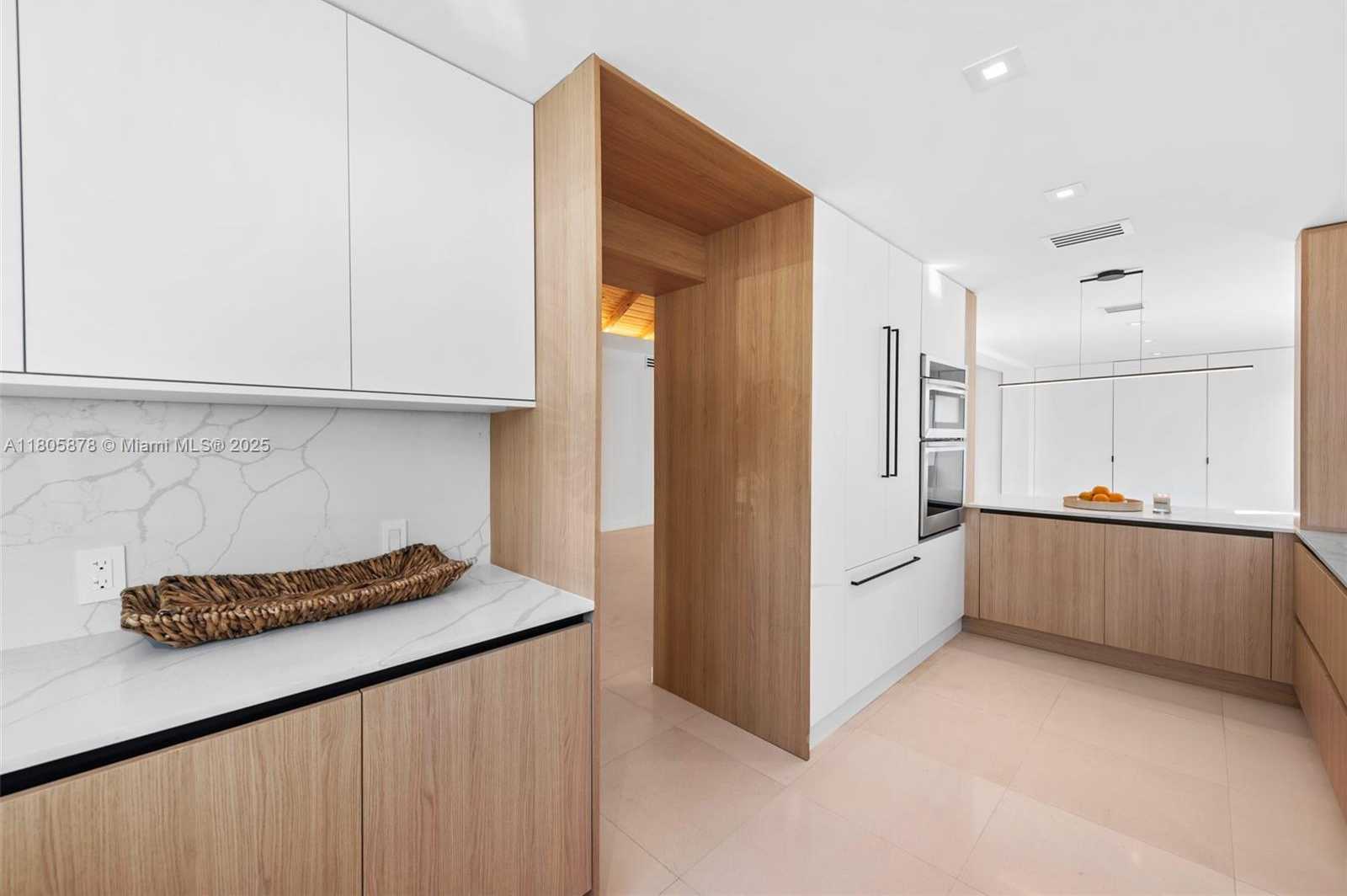 Small Image of 120 NORTH EAST 49TH ST, Miami Number 10