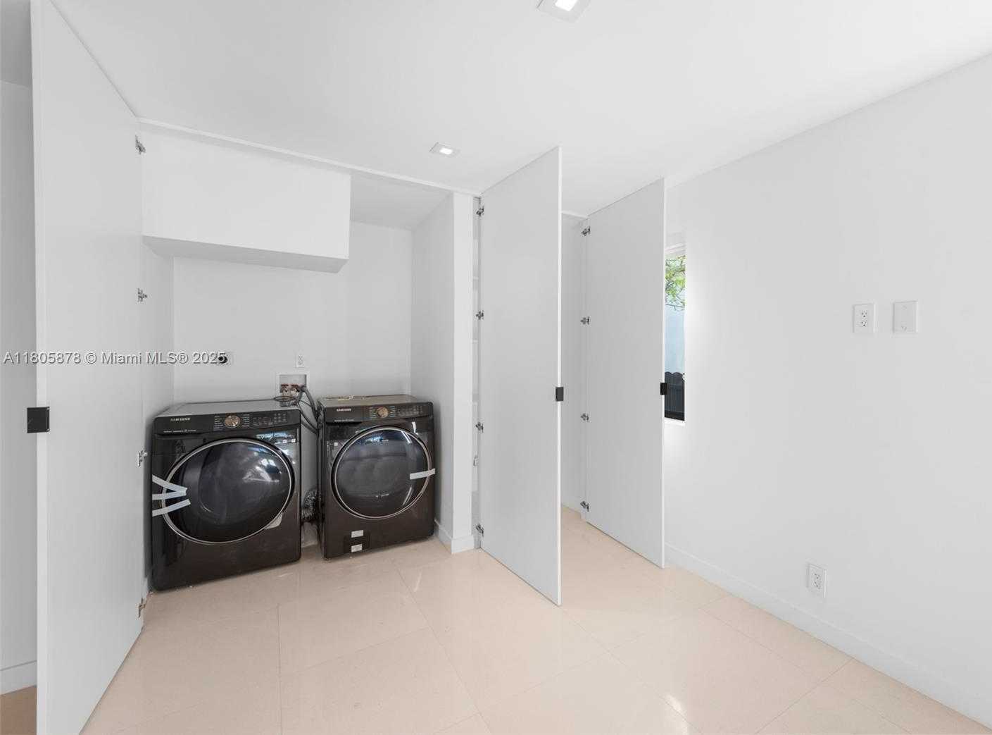 Small Image of 120 NORTH EAST 49TH ST, Miami Number 25