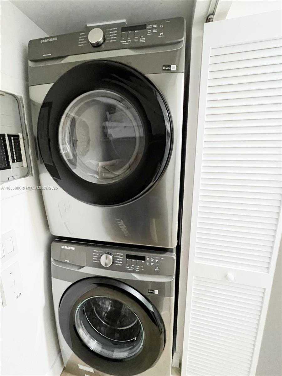Small Image of 90 ALTON RD #3007, Miami Beach Number 13