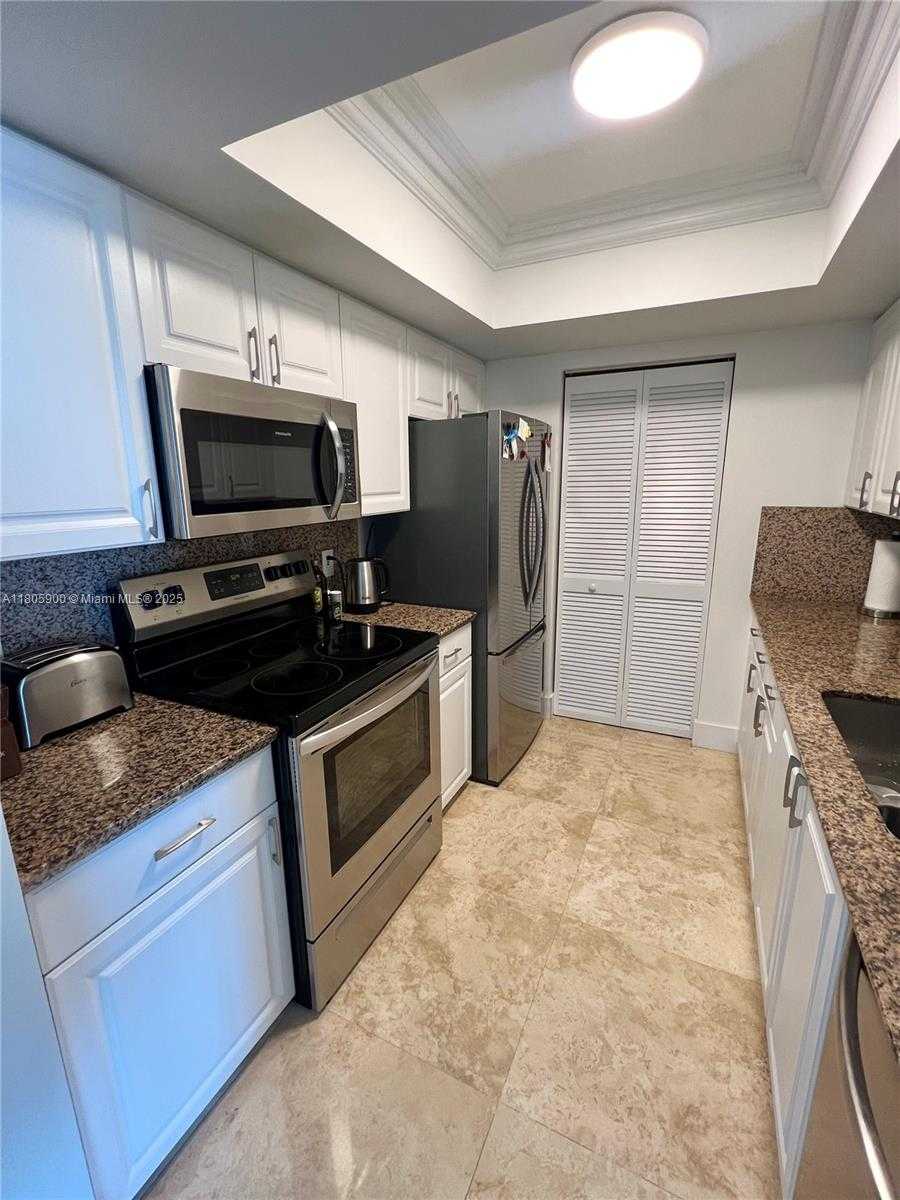 Small Image of 90 ALTON RD #3007, Miami Beach Number 15