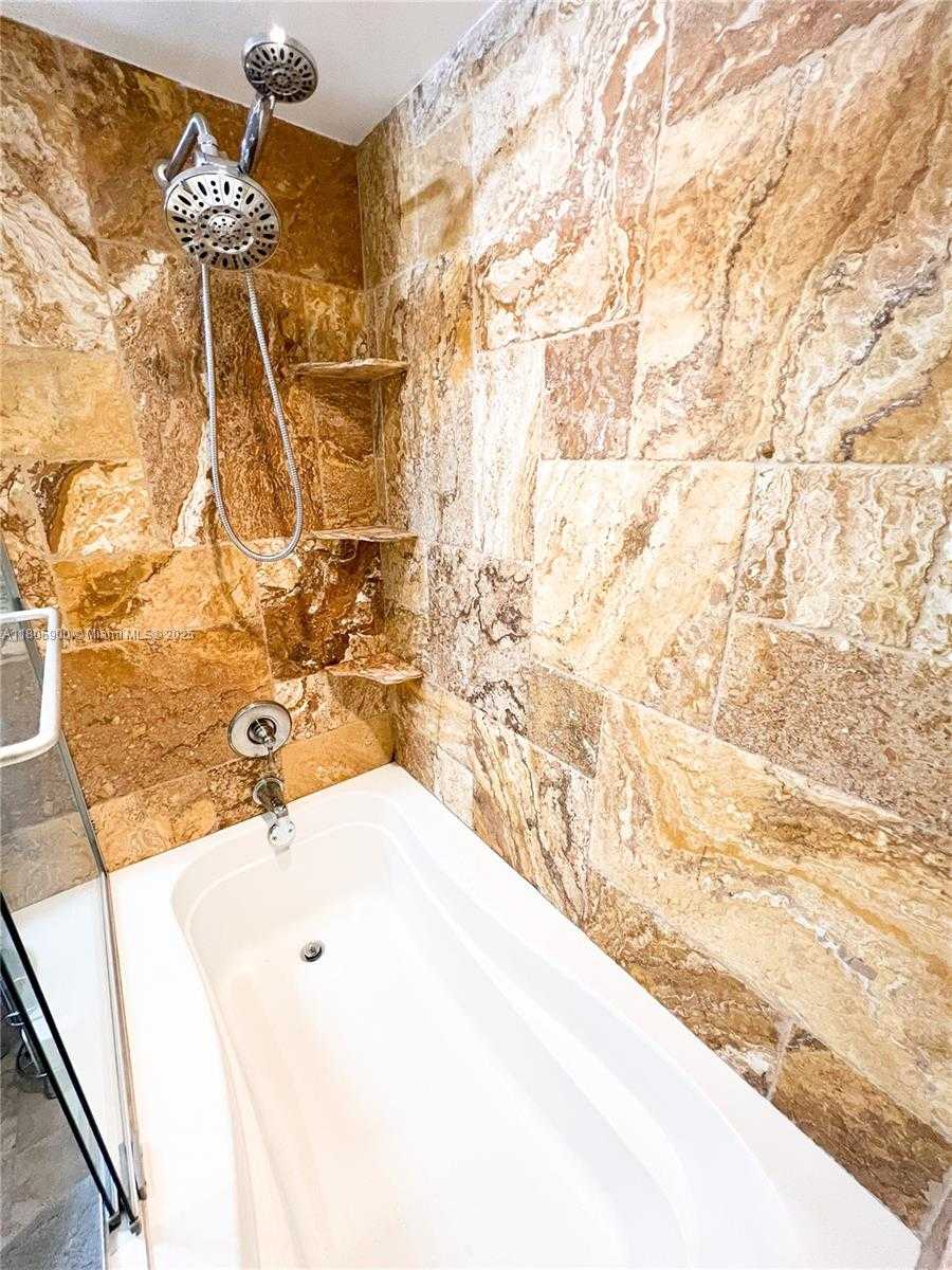Small Image of 90 ALTON RD #3007, Miami Beach Number 18