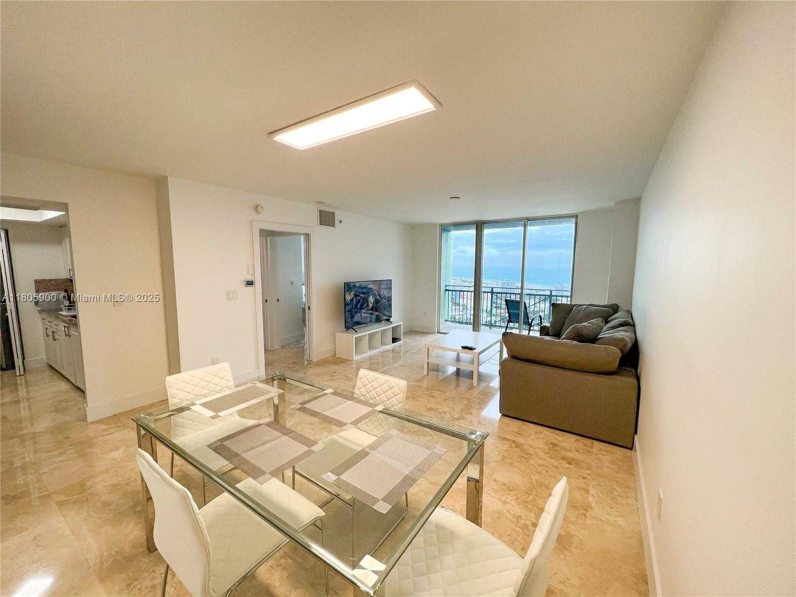 Small Image of 90 ALTON RD #3007, Miami Beach Number 5