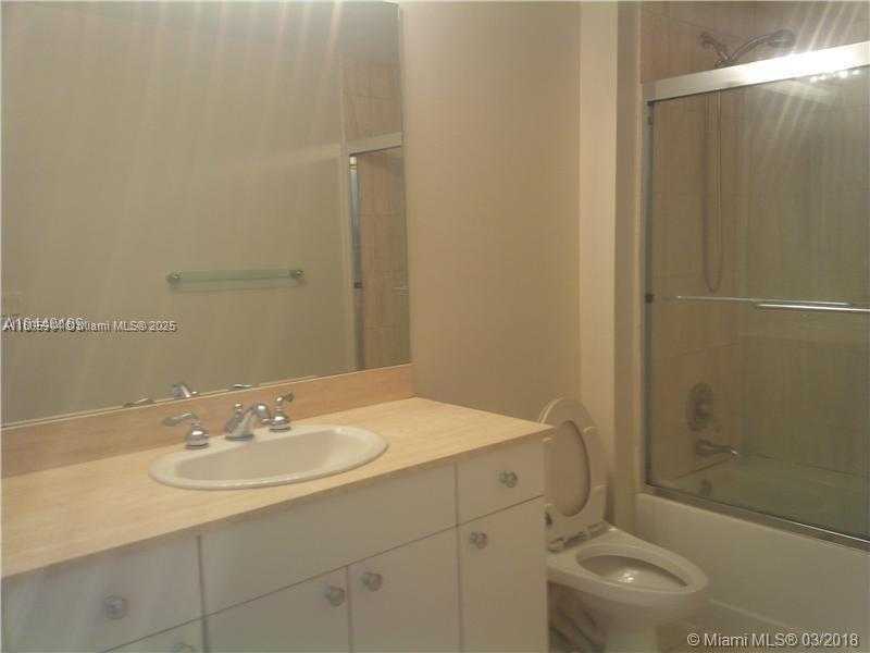 Small Image of 21050 POINT PL #501, Aventura Number 10