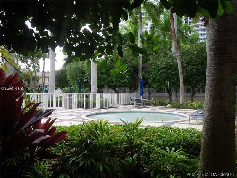 Small Image of 21050 POINT PL #501, Aventura Number 12