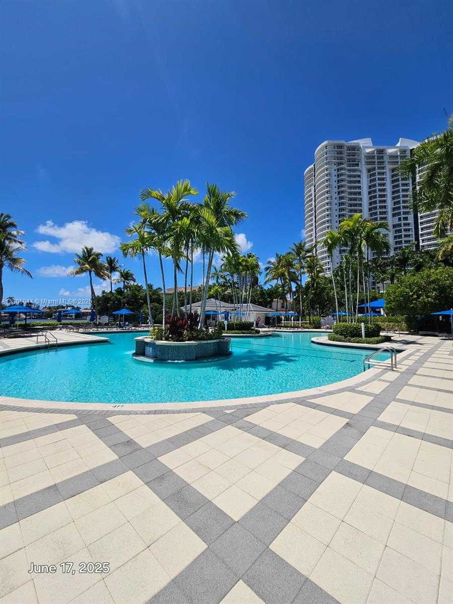 Small Image of 21050 POINT PL #501, Aventura Number 36