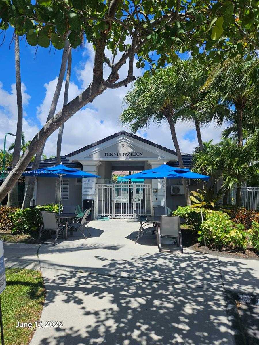 Small Image of 21050 POINT PL #501, Aventura Number 38