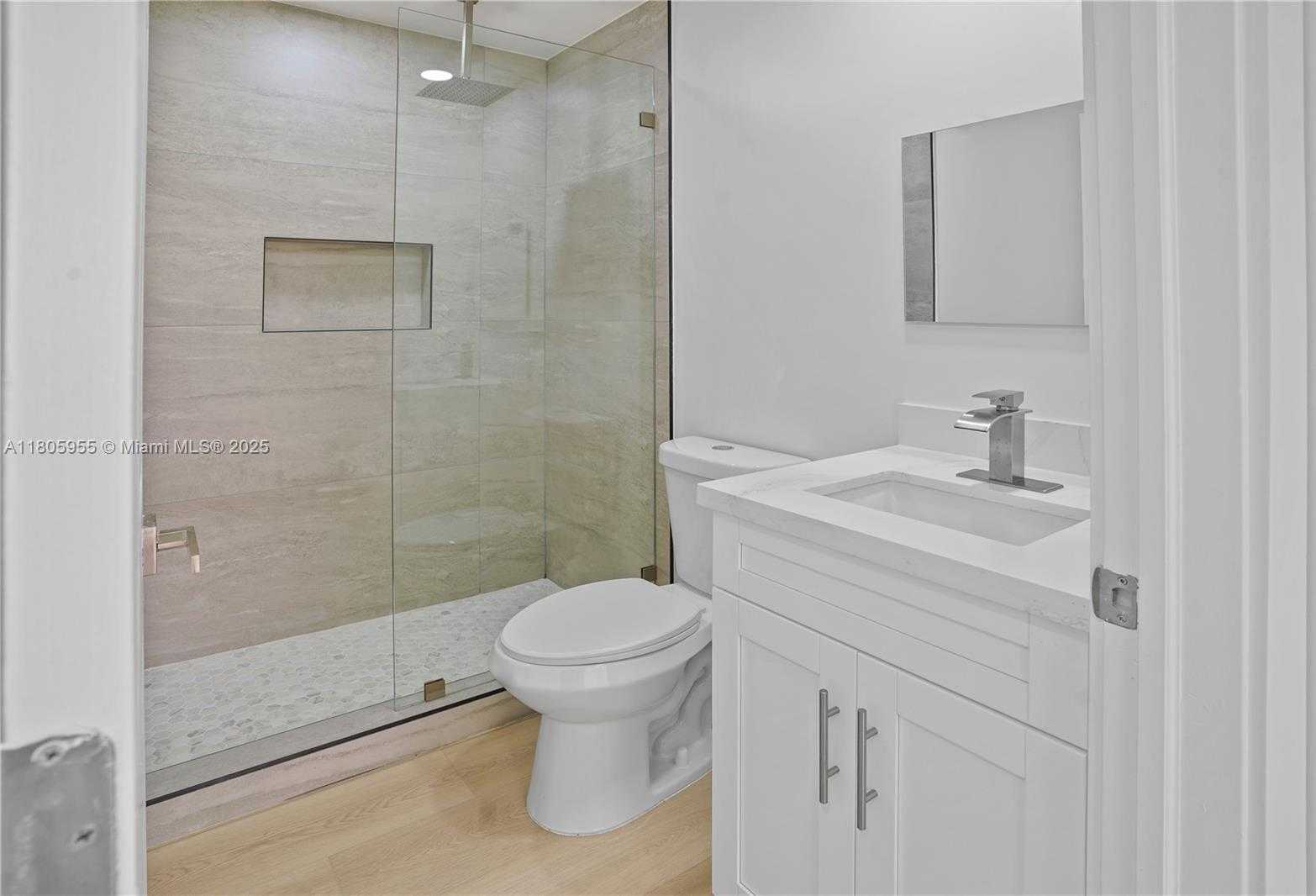 Small Image of 9354 ARBORWOOD CIR #9354, Davie Number 15