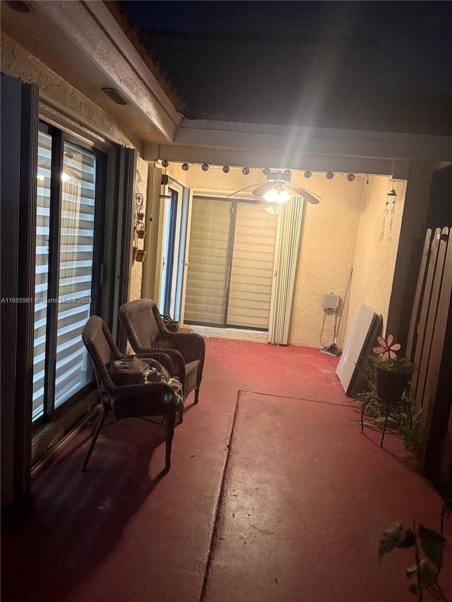Small Image of 17268 NORTH WEST 60TH CT, Hialeah Number 21