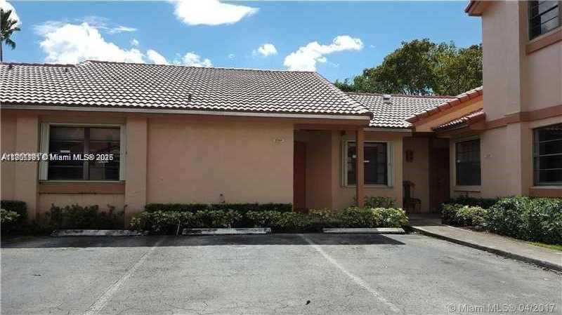 Small Image of 17268 NORTH WEST 60TH CT, Hialeah Number 23