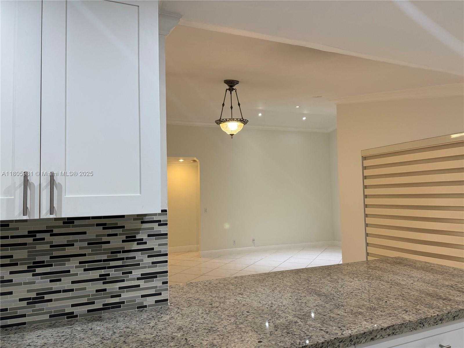 Small Image of 17268 NORTH WEST 60TH CT, Hialeah Number 8