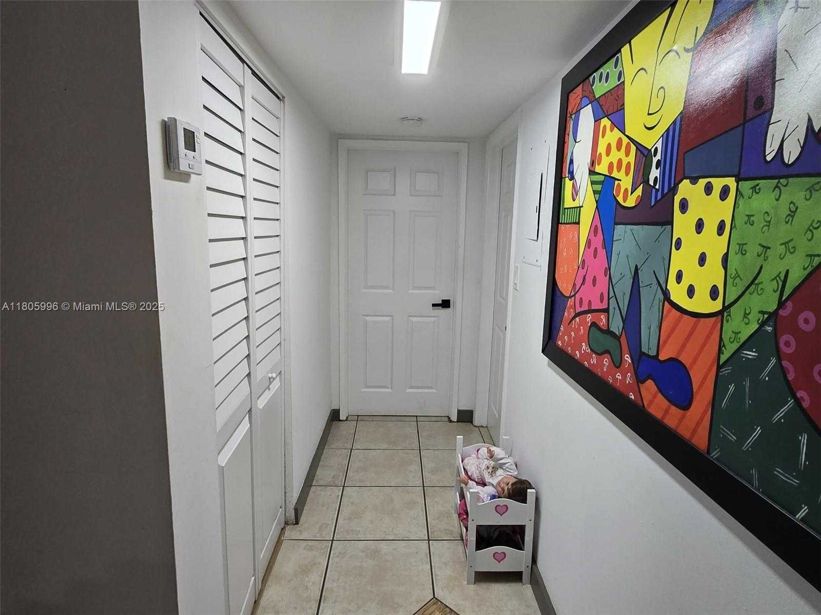 Small Image of 445 WEST PARK DR #104-4, Miami Number 9