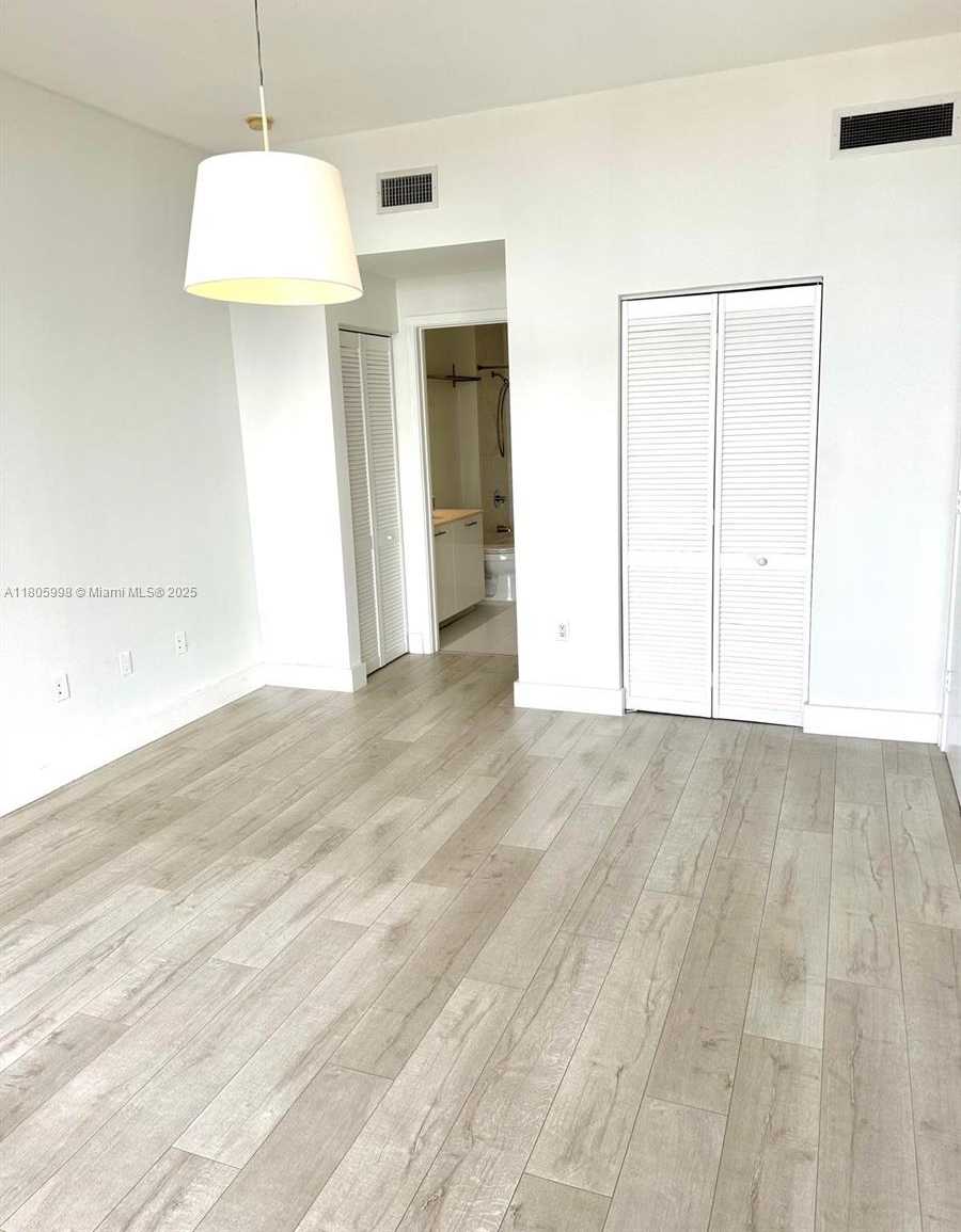 Small Image of 3470 EAST COAST AVE #H1103, Miami Number 8