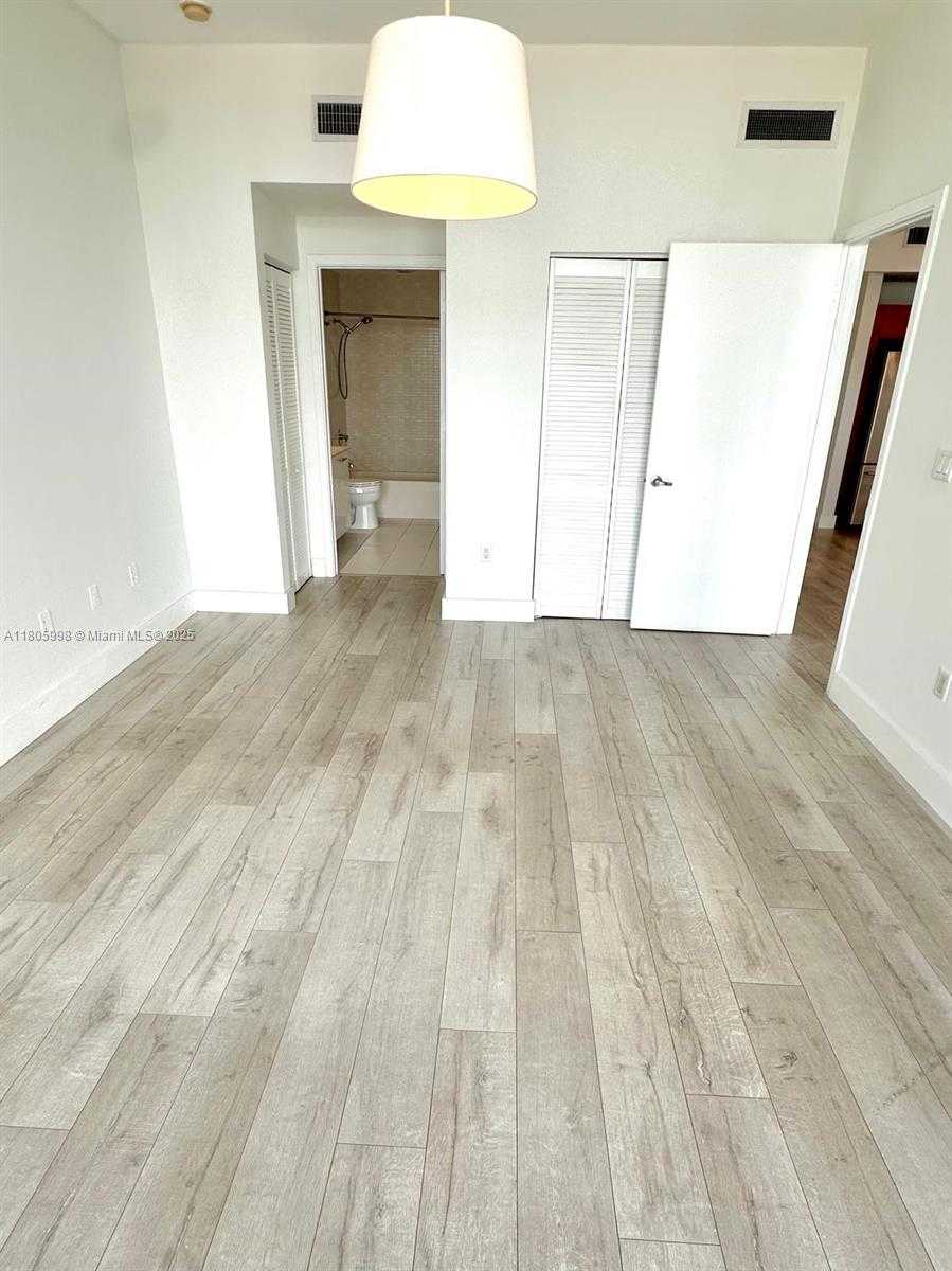 Small Image of 3470 EAST COAST AVE #H1103, Miami Number 9