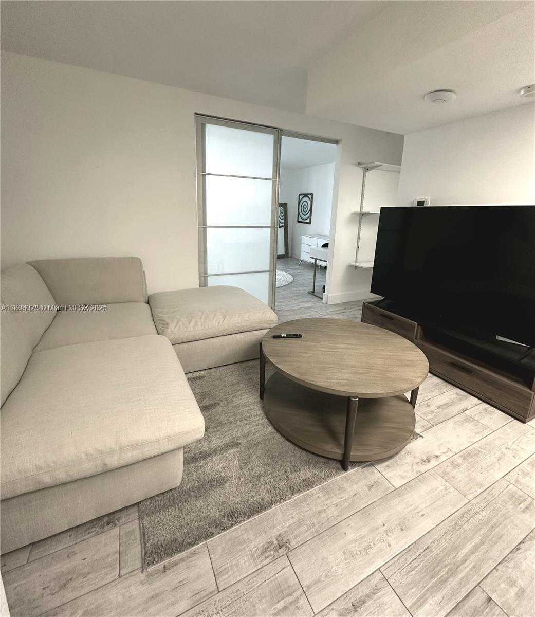 Small Image of 2301 COLLINS AVE #321, Miami Beach Number 10