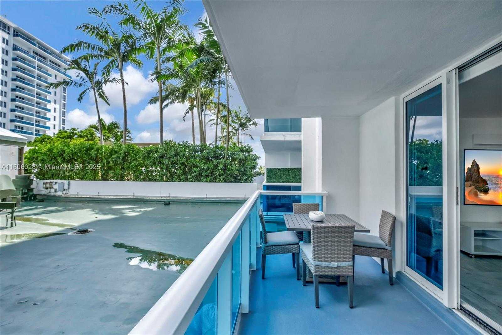 Small Image of 2301 COLLINS AVE #321, Miami Beach Number 16