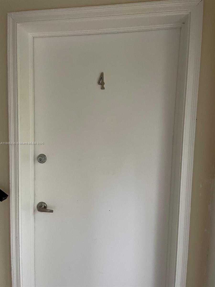 Small Image of 815 WEST 40 STREET #4, Miami Beach Number 10