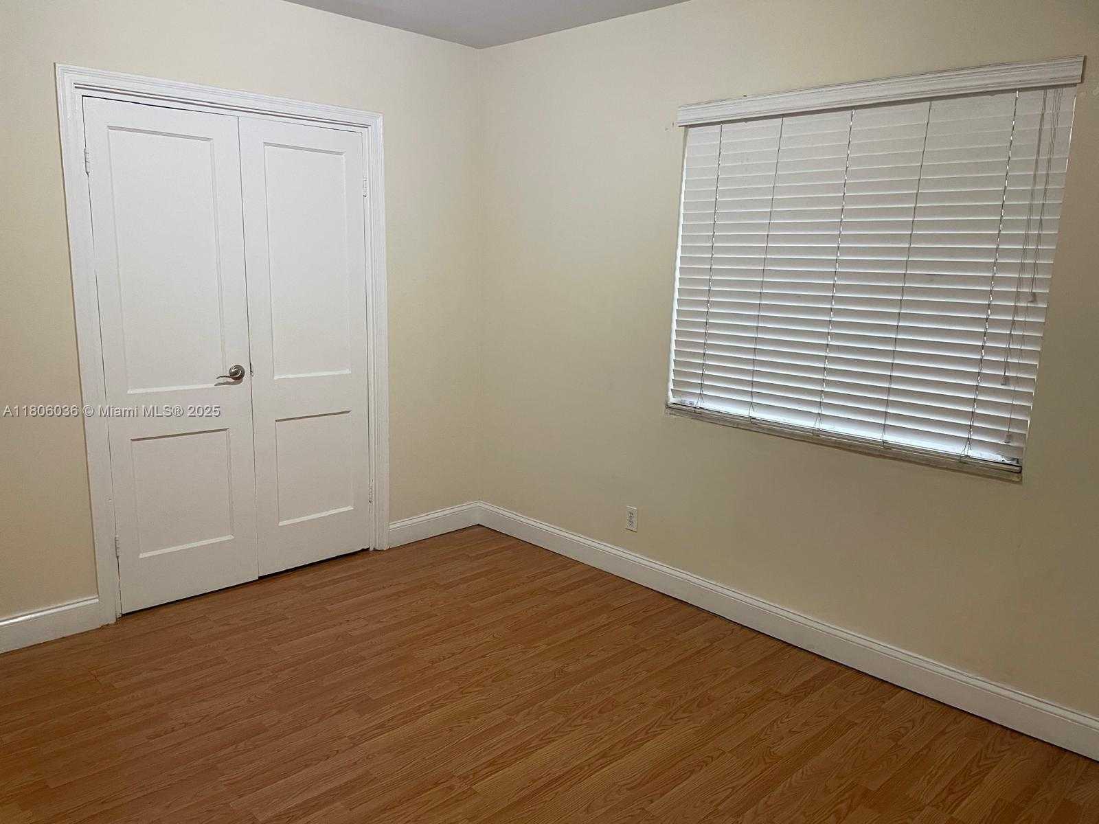 Small Image of 815 WEST 40 STREET #4, Miami Beach Number 4