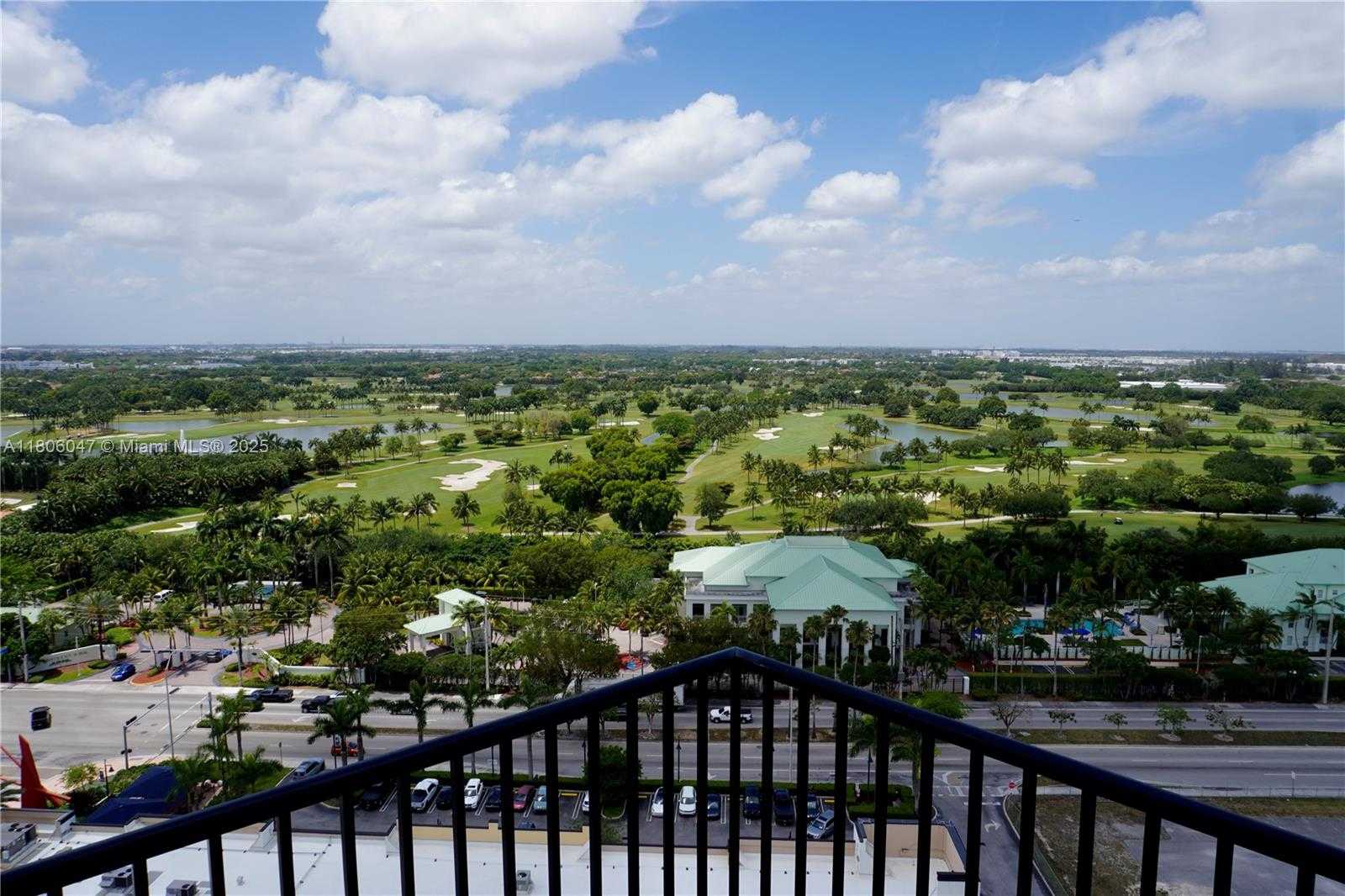 Small Image of 5300 PASEO BLVD #1708, Doral Number 11