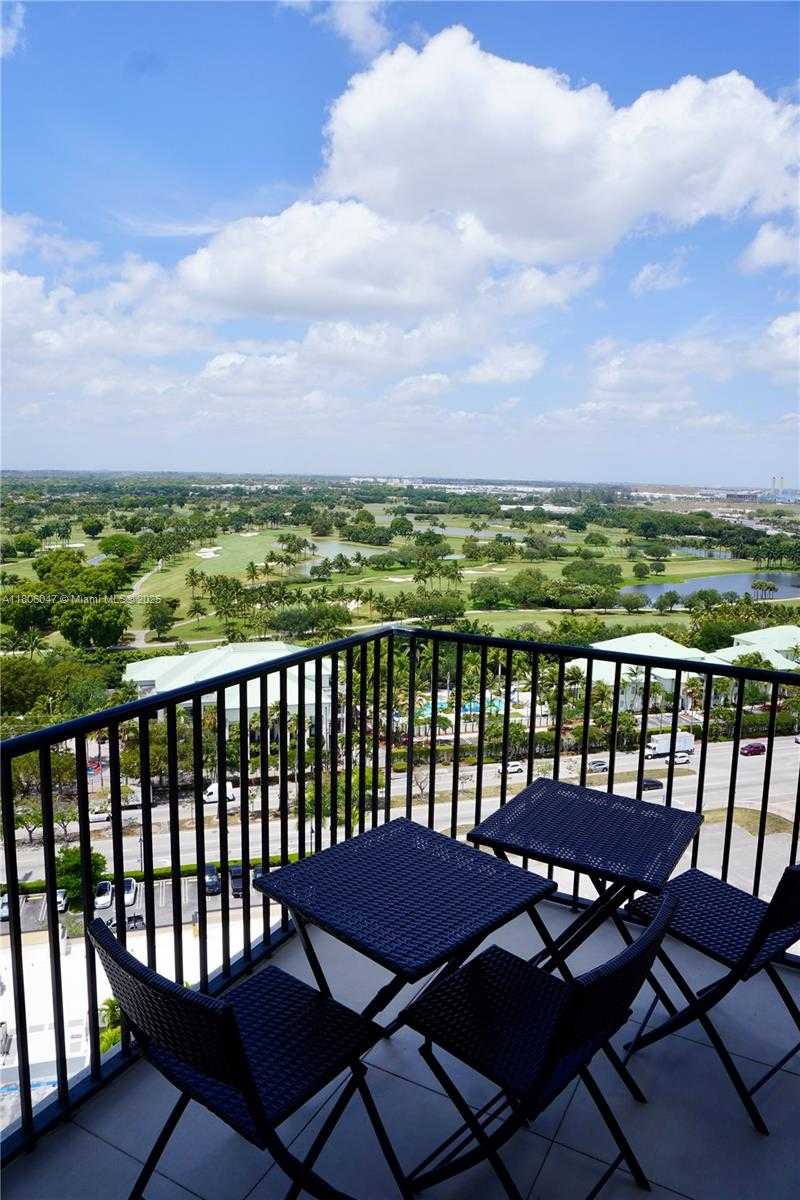 Small Image of 5300 PASEO BLVD #1708, Doral Number 12