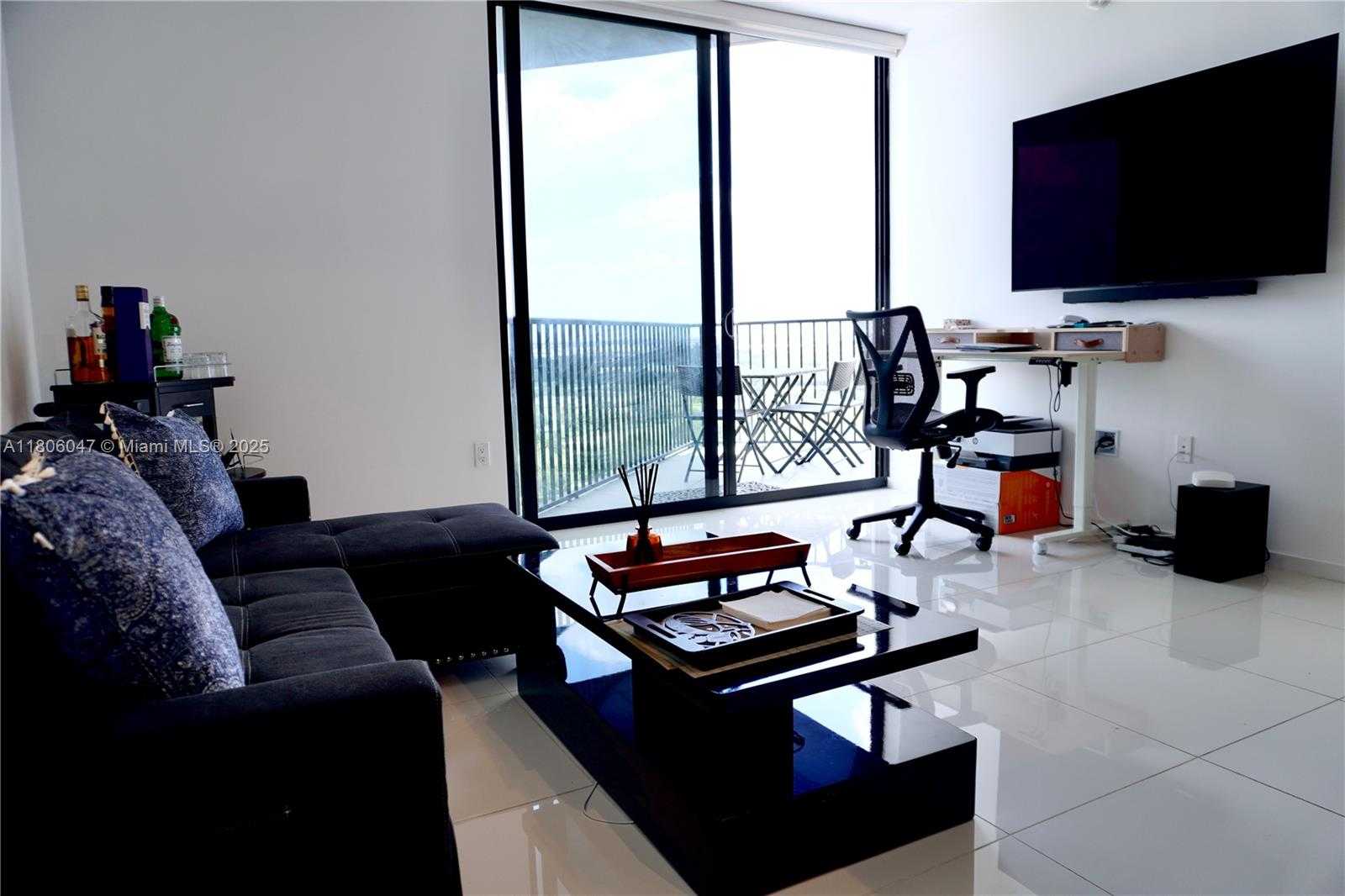 Small Image of 5300 PASEO BLVD #1708, Doral Number 18
