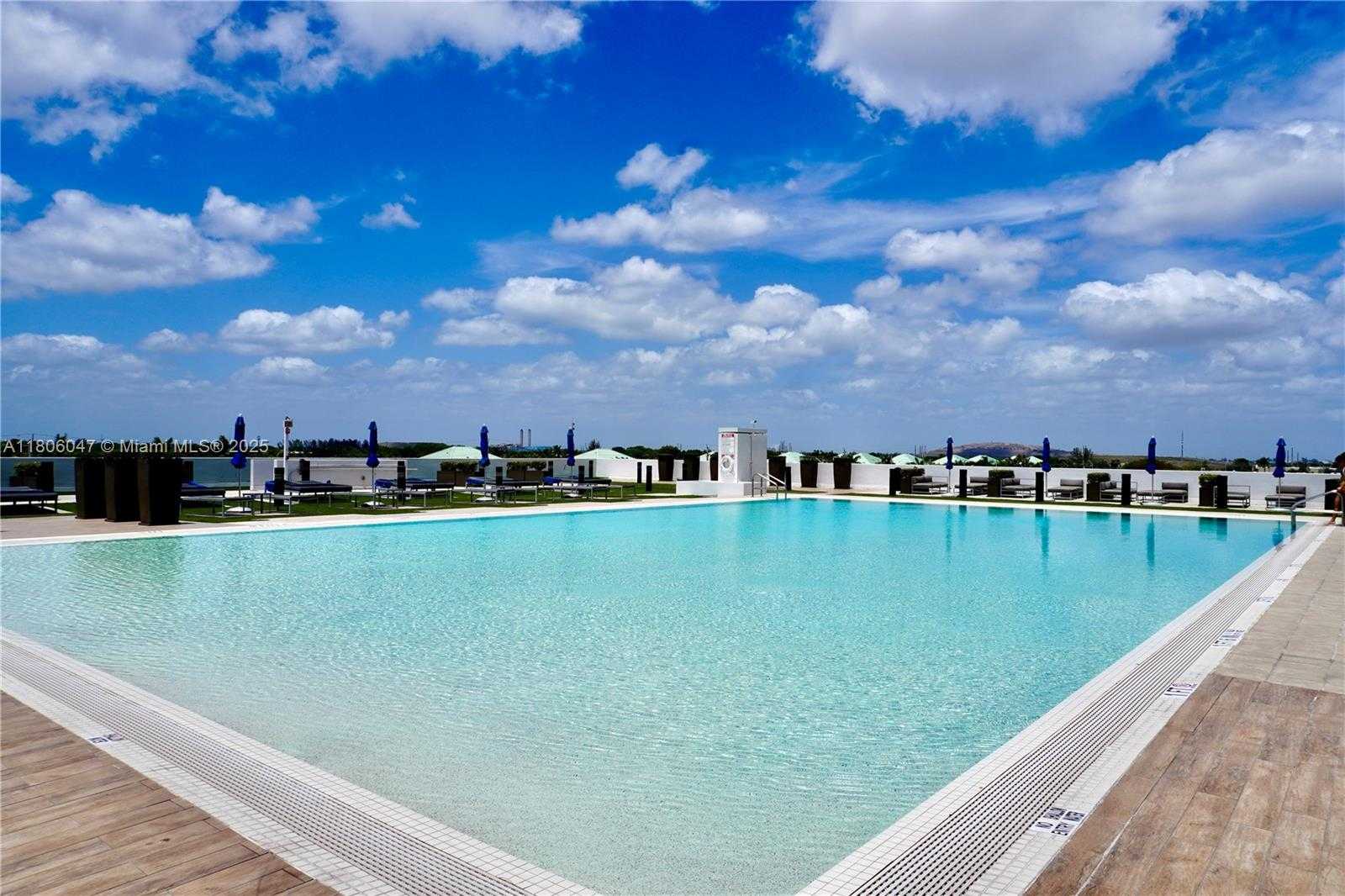 Small Image of 5300 PASEO BLVD #1708, Doral Number 21