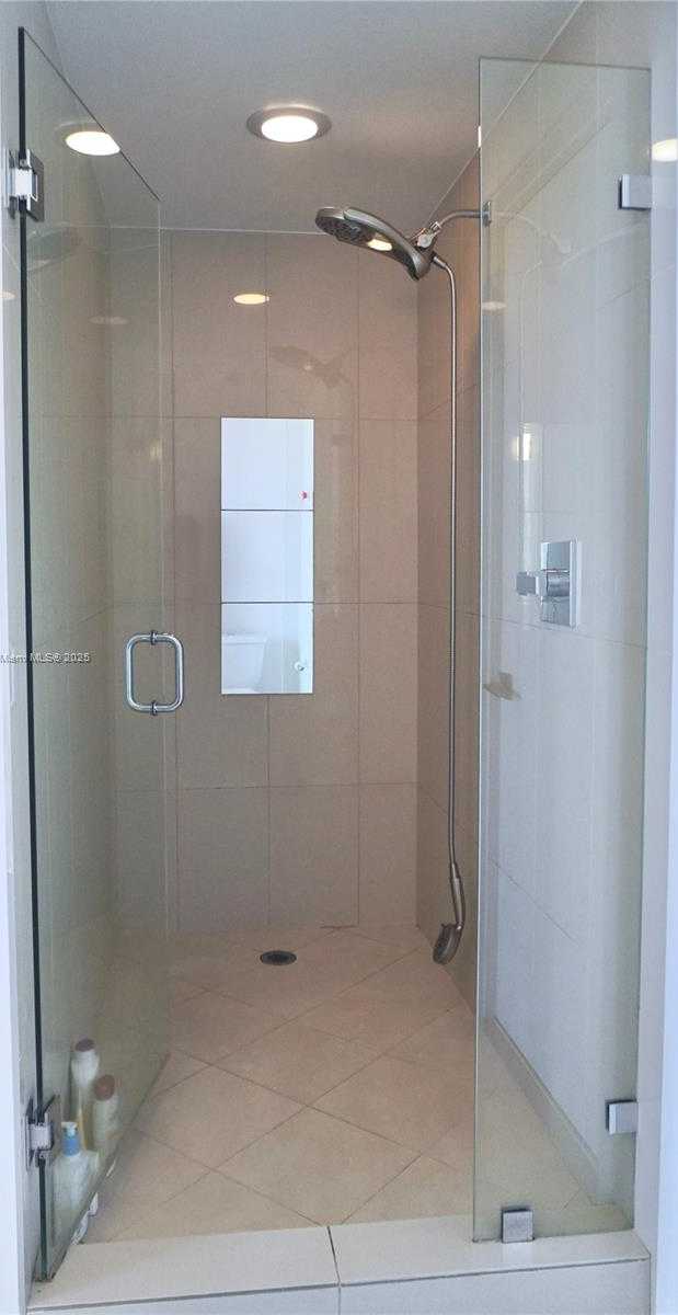 Small Image of 5300 PASEO BLVD #1708, Doral Number 9