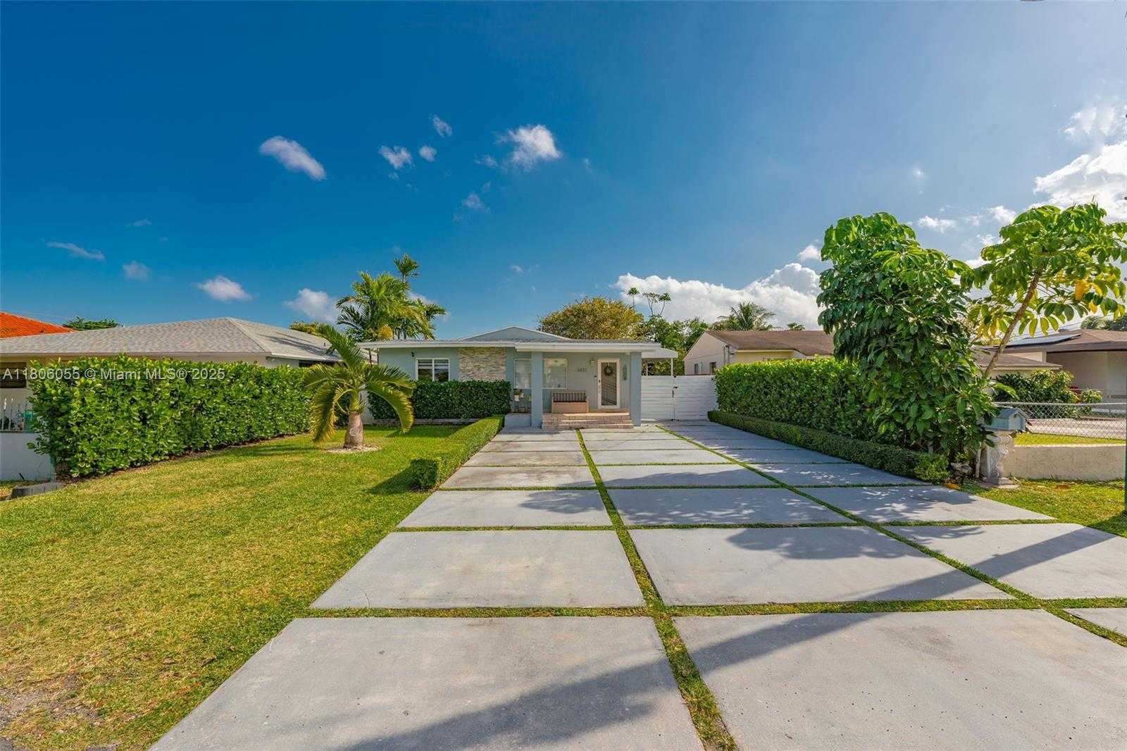 Small Image of 6432 SOUTH WEST 33RD ST, Miami Number 2