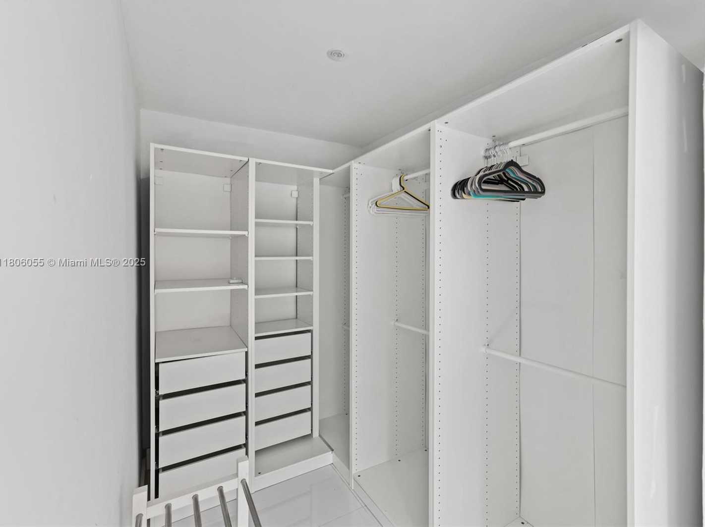 Small Image of 6432 SOUTH WEST 33RD ST, Miami Number 20