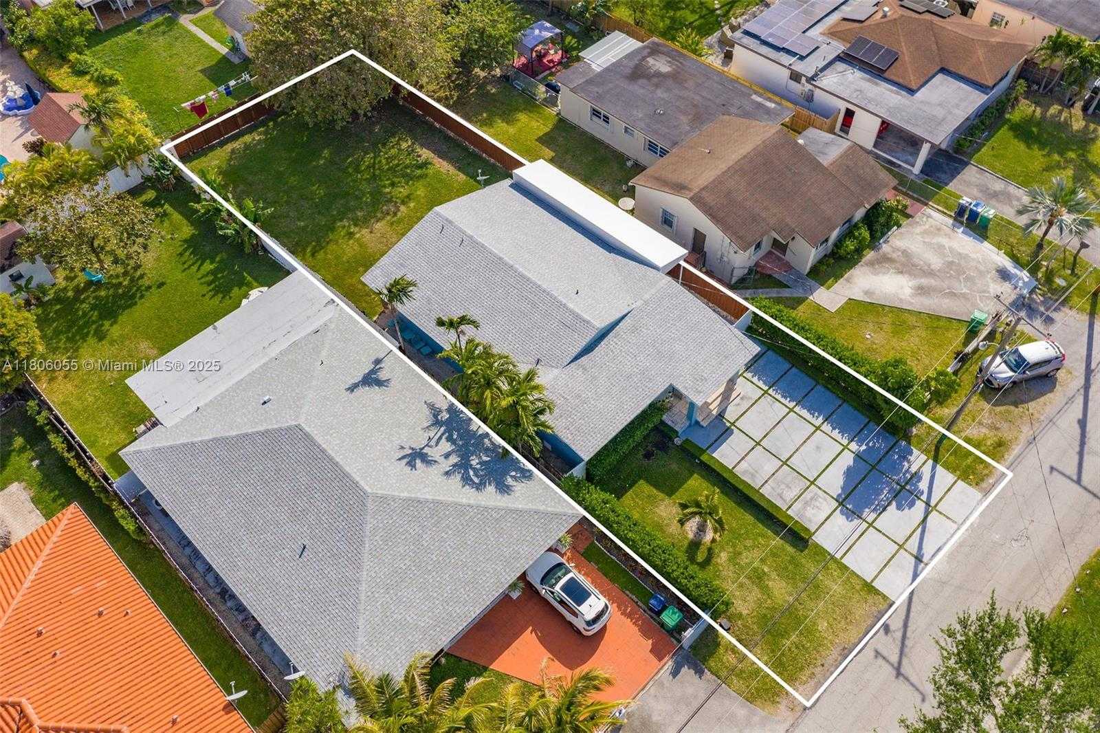 Small Image of 6432 SOUTH WEST 33RD ST, Miami Number 22