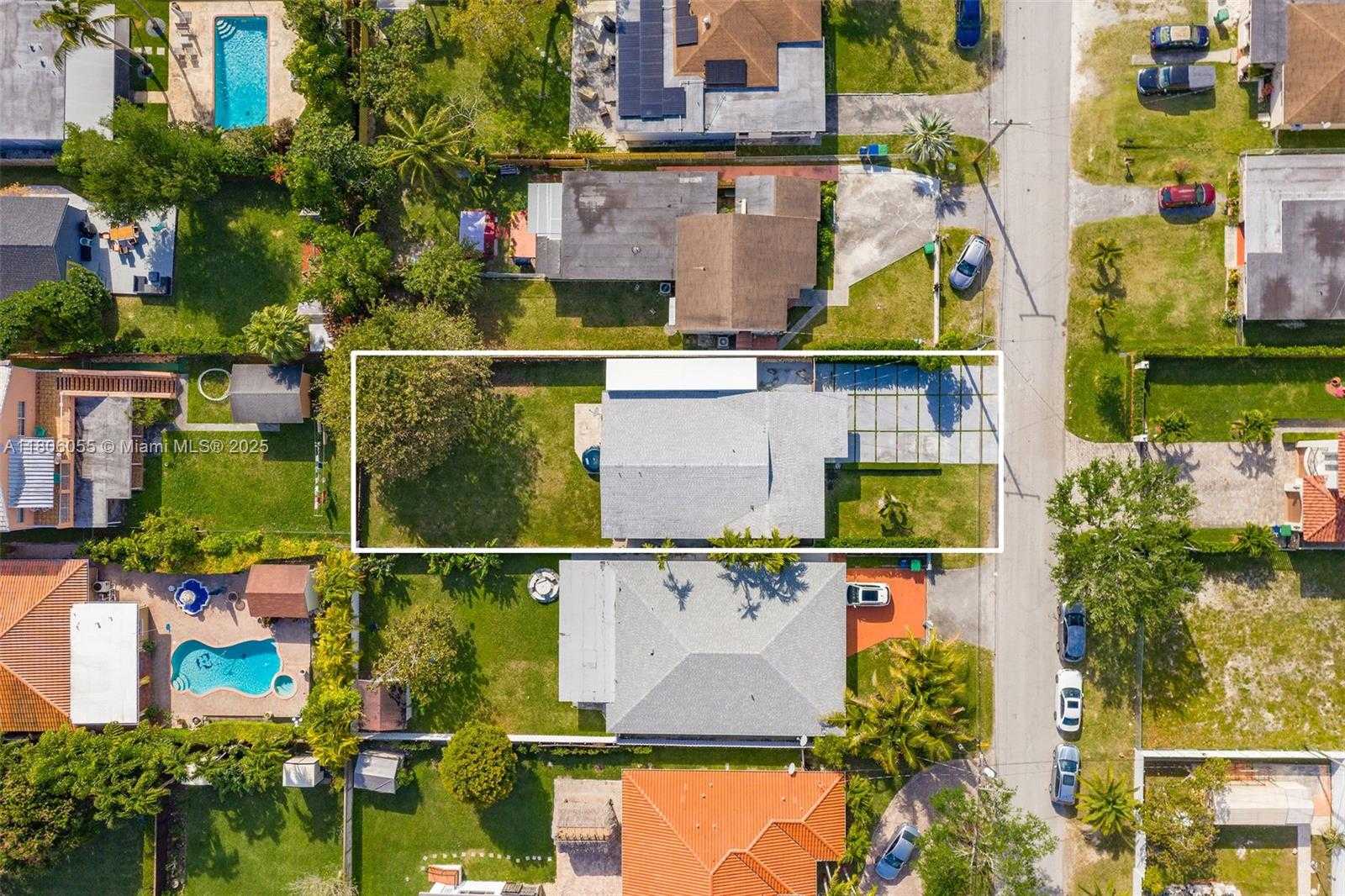 Small Image of 6432 SOUTH WEST 33RD ST, Miami Number 23