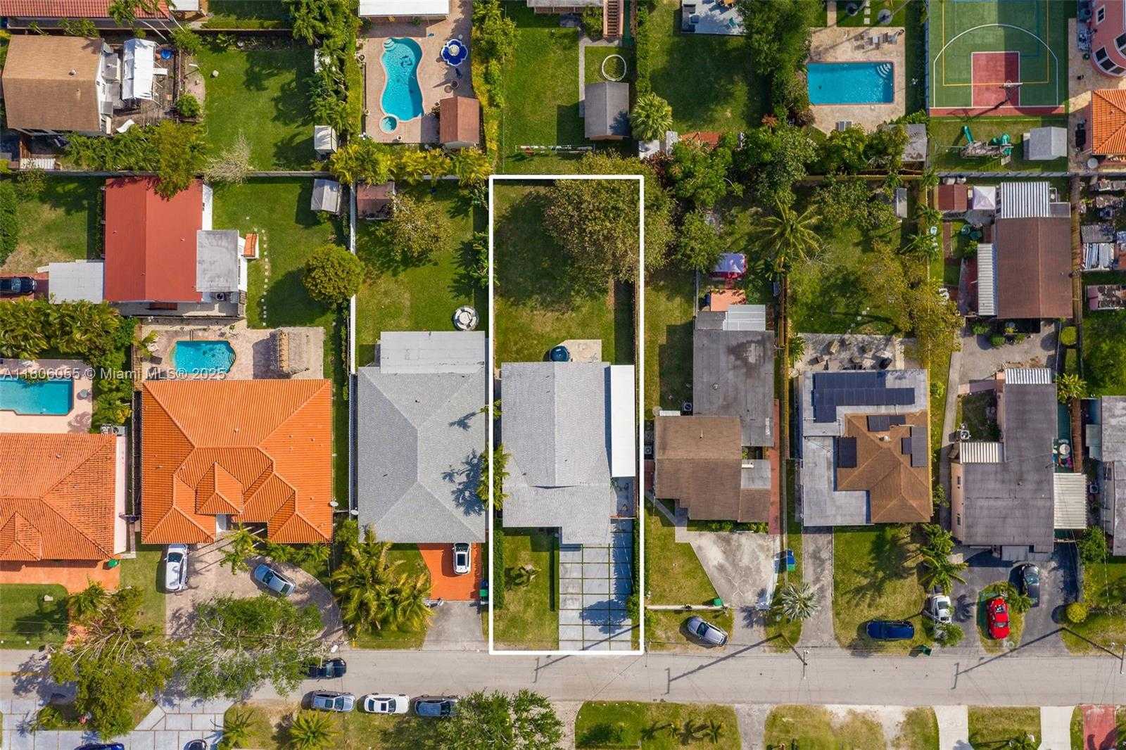 Small Image of 6432 SOUTH WEST 33RD ST, Miami Number 24
