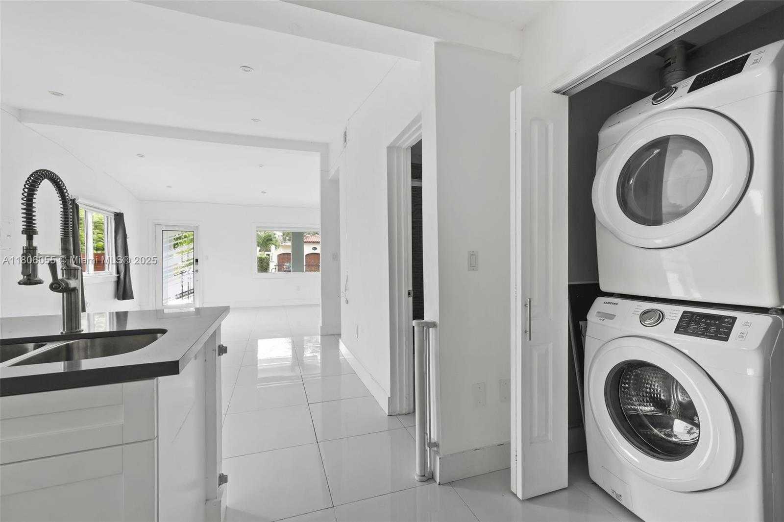 Small Image of 6432 SOUTH WEST 33RD ST, Miami Number 26