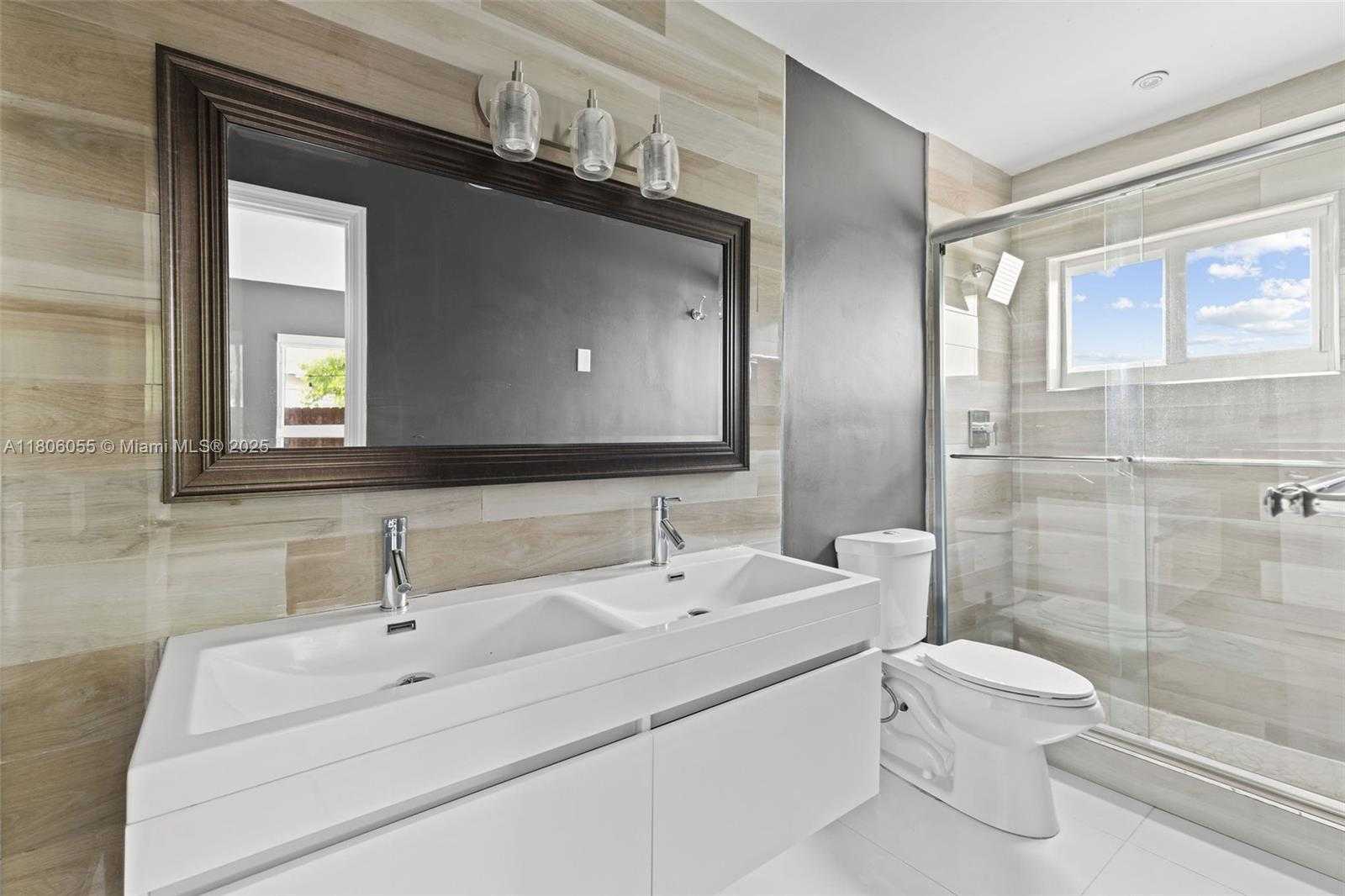 Small Image of 6432 SOUTH WEST 33RD ST, Miami Number 35