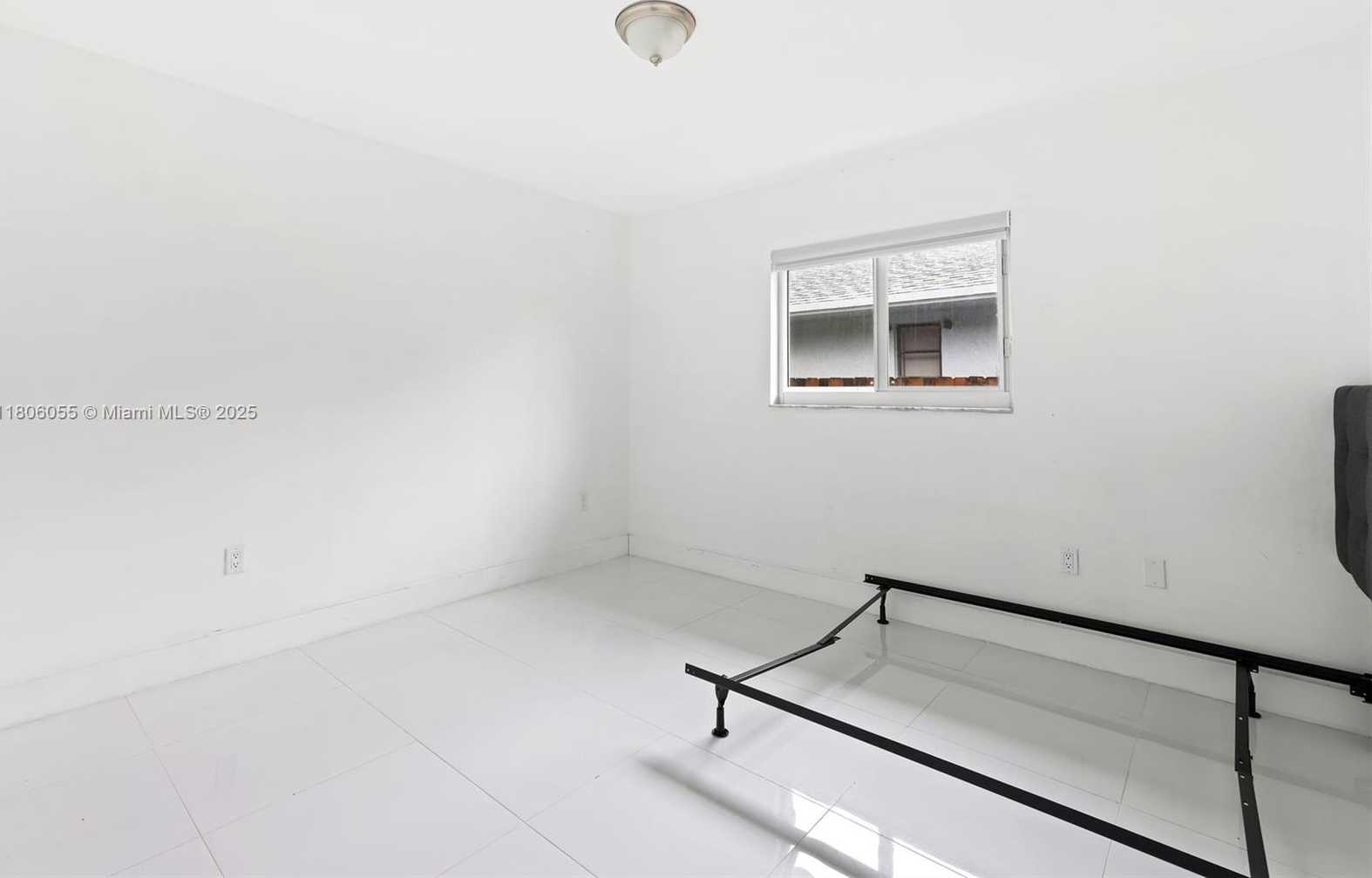 Small Image of 6432 SOUTH WEST 33RD ST, Miami Number 56