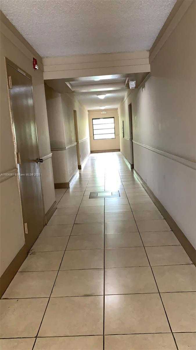 Imagen de Pequeño Objeto