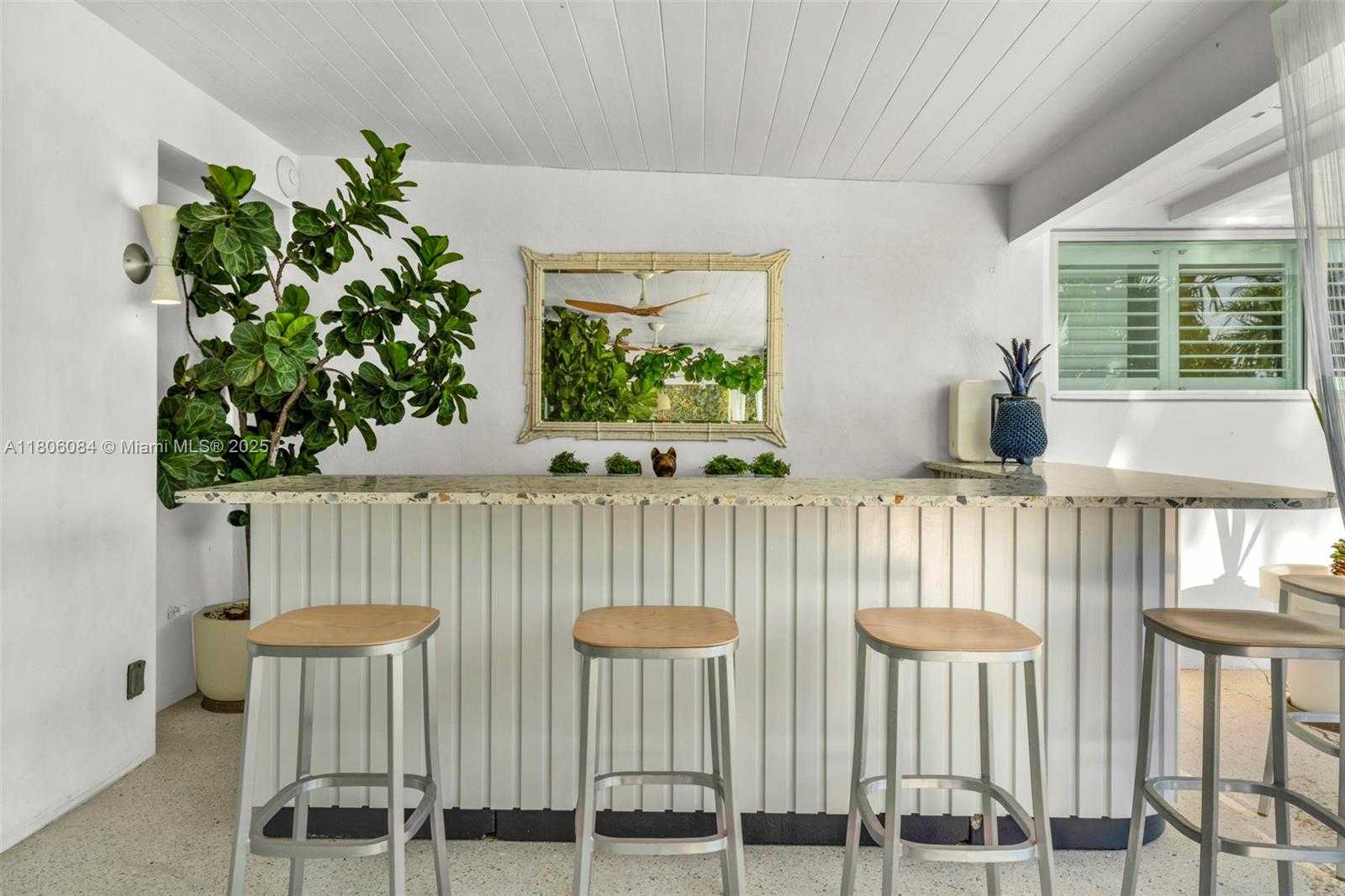 Small Image of 250 KNOLLWOOD DR, Key Biscayne Number 42