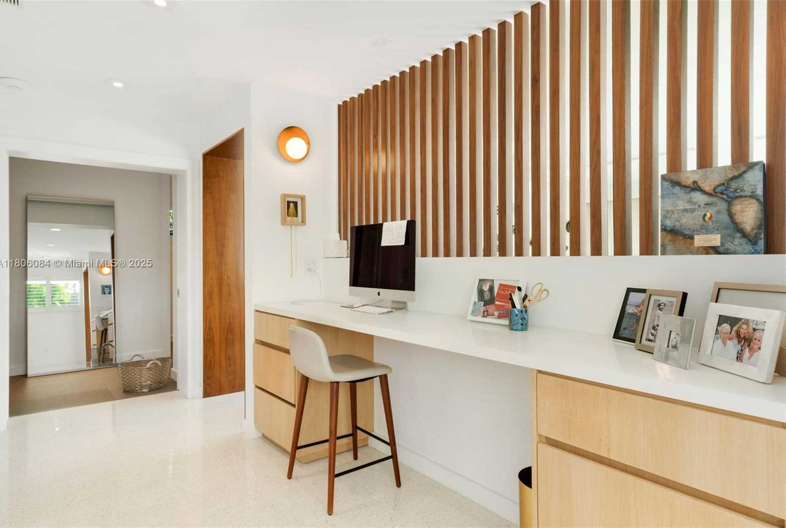 Small Image of 250 KNOLLWOOD DR, Key Biscayne Number 54