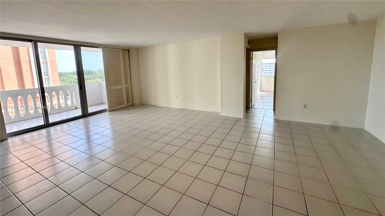 Small Image of 625 BILTMORE WAY #707, Coral Gables Number 15
