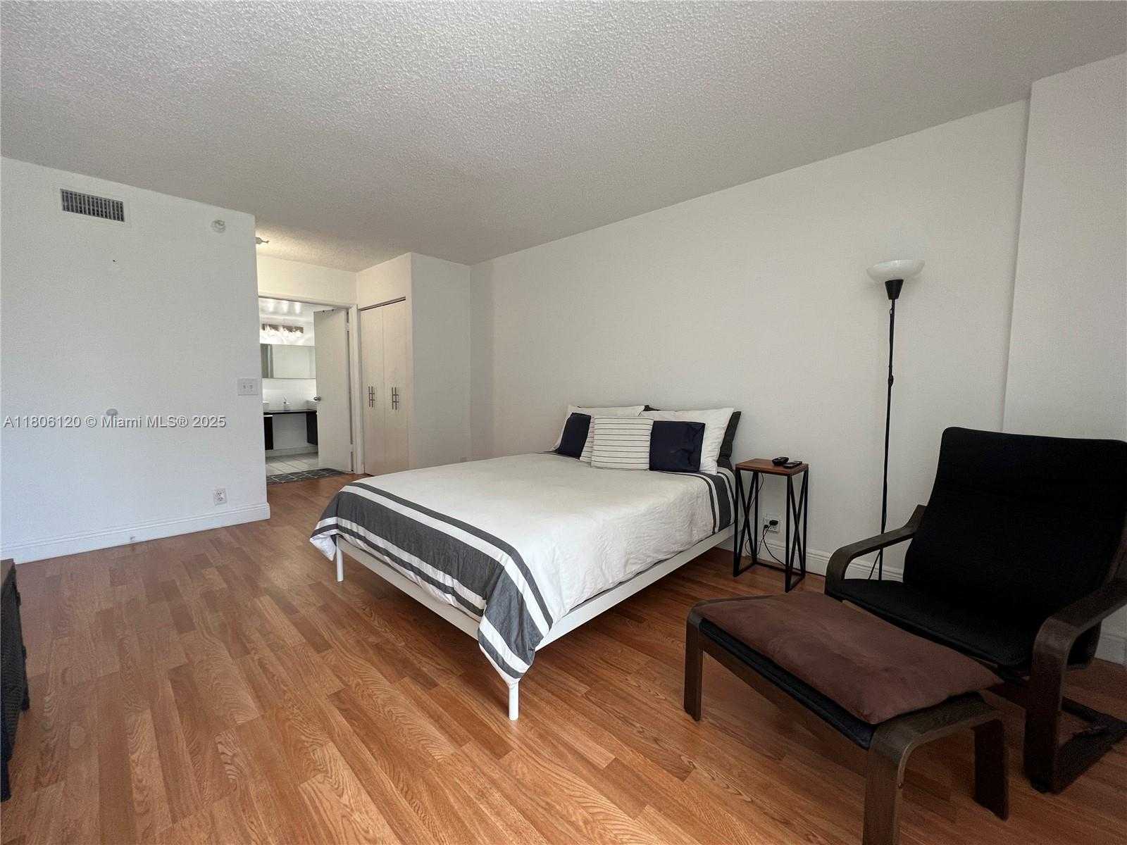 Small Image of 3300 NORTH EAST 191ST ST #409, Aventura Number 11