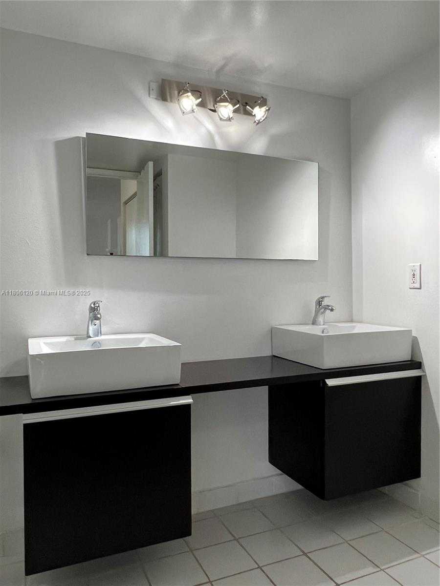 Small Image of 3300 NORTH EAST 191ST ST #409, Aventura Number 14