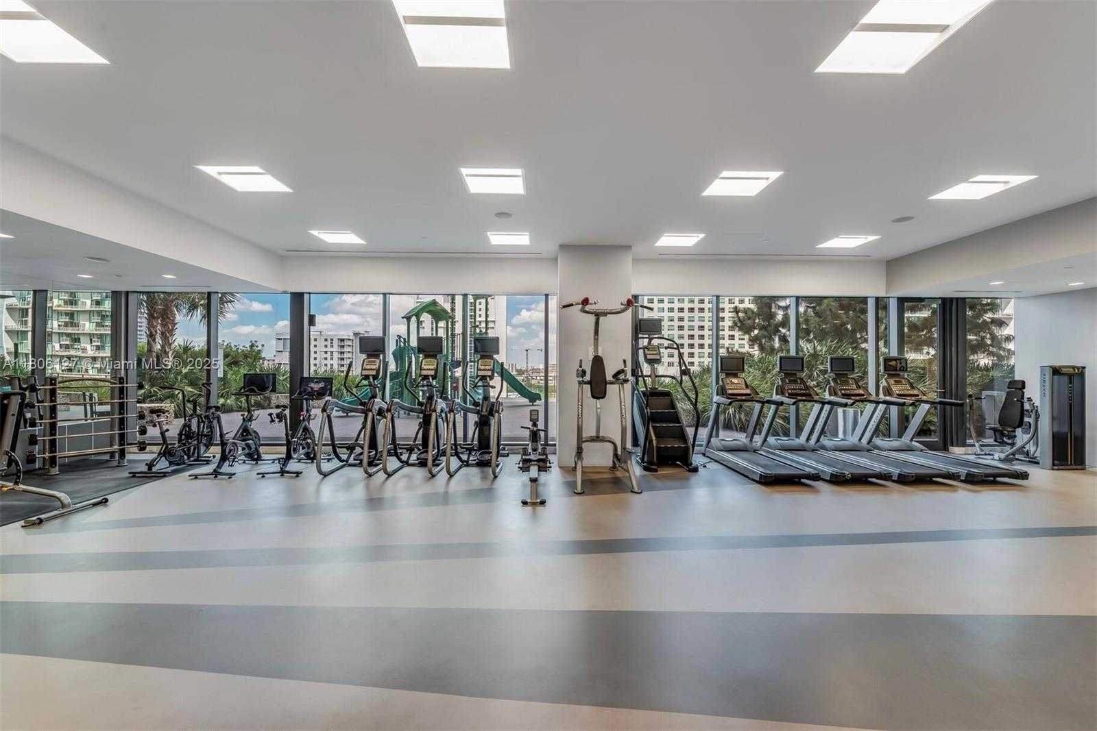 Small Image of 88 SOUTH WEST 7TH ST #2707, Miami Number 25