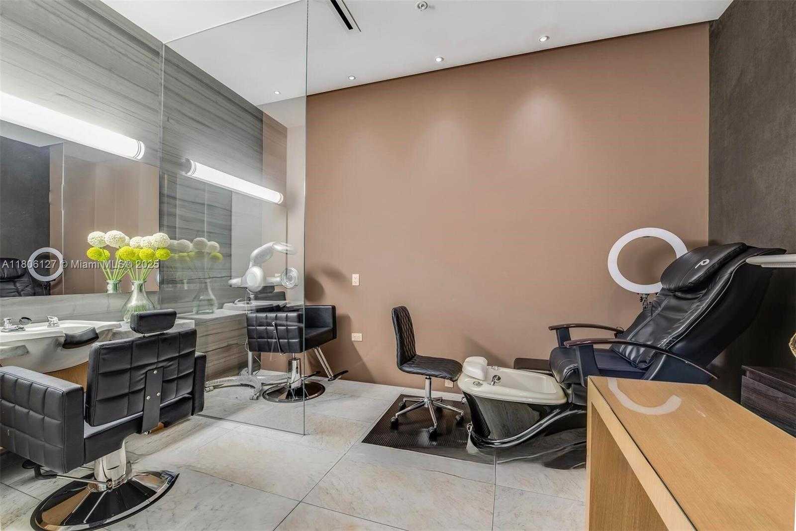 Small Image of 88 SOUTH WEST 7TH ST #2707, Miami Number 30